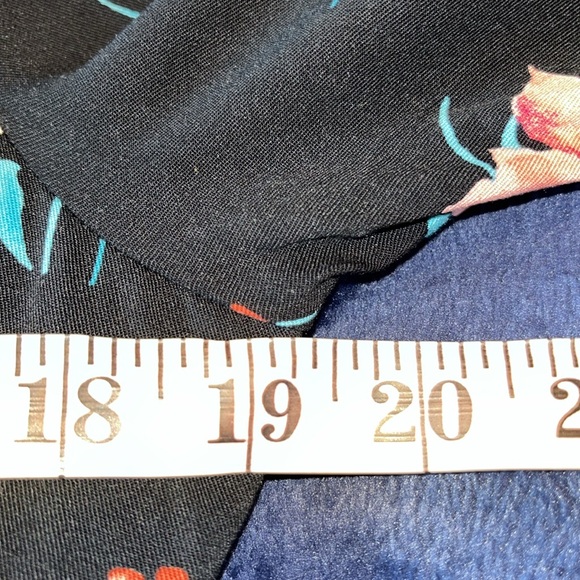 Torrid Mini Stretch Challis Aline Dress in Black and Florals Torrid size 0 US 12 - Picture 10 of 15